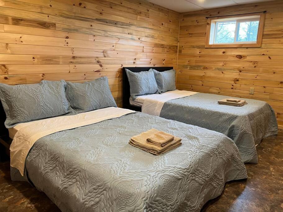 Family Friendly Cottage ☆Walking Distance To Beach Lion's Head Buitenkant foto