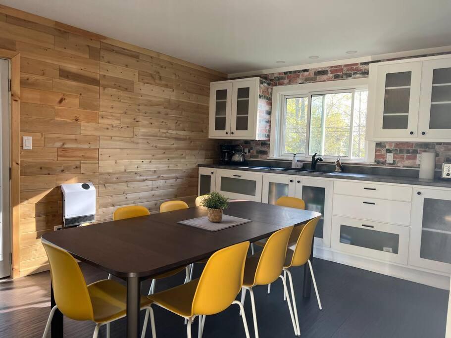 Family Friendly Cottage ☆Walking Distance To Beach Lion's Head Buitenkant foto